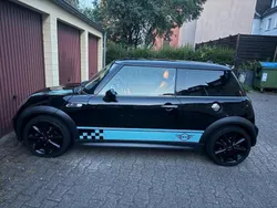Schwarz Gebraucht 2002 Mini Cooper S Kleinwagen | 6.000 €