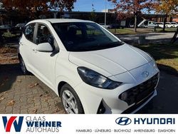 Weiss Gebraucht 2022 Hyundai i10 Trend Kleinwagen | 13.900 € (Guter Preis)
