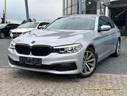 Glaciersilber metallic Gebraucht 2019 BMW 520 Shadowline Limousine | 22.690 € (Guter Preis)