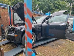 Schwarz Gebraucht 2005 Chrysler 300C Kombi | 700 €