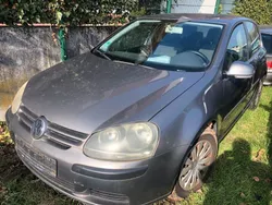 Grau Gebraucht 2004 VW Golf V Trendline Kleinwagen | 1.188 € (Fairer Preis)