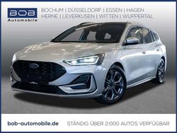 Grau Gebraucht 2024 Ford Focus ST-Line Limousine | 23.888 € (Guter Preis)