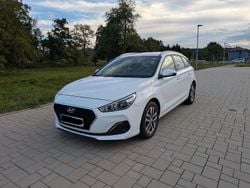 Weiß Gebraucht 2020 Hyundai i30 Trend Kombi | 12.899 € (Fairer Preis)