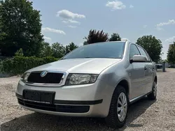 Silber Gebraucht 2003 Skoda Fabia Classic Kleinwagen | 2.350 € (Etwas zu teuer)