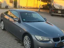 Grau Gebraucht 2011 BMW 318 Coupé | 9.950 € (Etwas zu teuer)