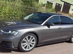 Grau Gebraucht 2019 Audi A8 Limousine | 44.000 € (Teuer)