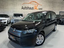 Deep black perleffekt Gebraucht 2022 VW Caddy Basis Van / Kleinbus | 28.600 € (Guter Preis)