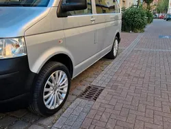 Grau Gebraucht 2009 VW T5 Van | 13.500 €