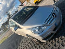 Silber Gebraucht 2008 Mercedes B200 Van / Kleinbus | 1.700 € (Guter Preis)
