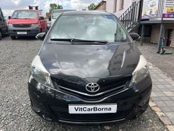 Schwarz Gebraucht 2012 Toyota Yaris Life Limousine | 7.399 € (Fairer Preis)