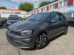 Indiumgrau metallic Gebraucht 2018 VW Golf Sportsvan Join Van / Kleinbus | 15.800 € (Guter Preis)