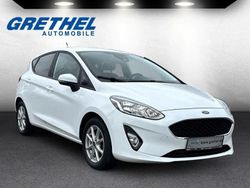 Weiss Gebraucht 2018 Ford Fiesta Cool & Connect Kleinwagen | 8.950 € (Fairer Preis)