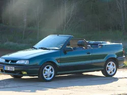Grün Gebraucht 1993 Renault 19 Cabrio | 2.900 €