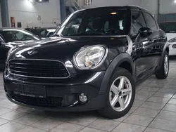Schwarz Gebraucht 2013 Mini One Countryman SUV | 8.990 € (Fairer Preis)