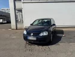 Blau Gebraucht 2005 VW Golf V Limousine | 2.700 € (Fairer Preis)