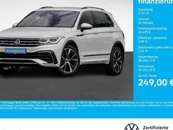 Oryxweiß perlmutteffekt Gebraucht 2024 VW Tiguan R-line SUV | 38.216 € (Fairer Preis)