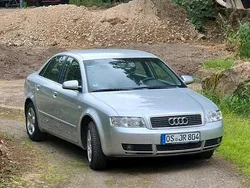 Silber Gebraucht 2002 Audi A4 Limousine | 3.000 € (Etwas zu teuer)