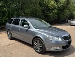Grau Gebraucht 2012 Skoda Octavia Kombi | 5.300 € (Guter Preis)