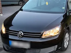 Schwarz Gebraucht 2010 VW Touran Van / Kleinbus | 5.300 € (Superpreis)
