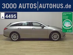 Mojavesilber metalliclack (metallic) Gebraucht 2020 Mercedes CLA200 Shooting Brake Kombi | 19.780 € (Superpreis)