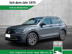 Grau Gebraucht 2023 VW Tiguan Life SUV | 29.975 € (Guter Preis)