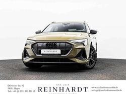 Individuallackierung taktikgrün audi exclusive Gebraucht 2022 Audi e-tron S-Line SUV | 43.540 € (Fairer Preis)