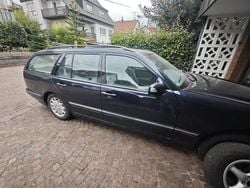 Violet Gebraucht 2001 Mercedes E240 Elegance Kombi | 5.900 € (Fairer Preis)