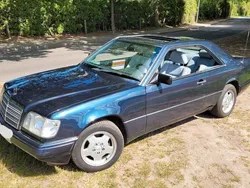 Blau Gebraucht 1996 Mercedes 200 Coupé | 5.900 €