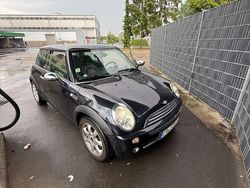 Schwarz Gebraucht 2004 Mini ONE Kleinwagen | 2.500 € (Fairer Preis)