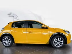 Gelb metallic Gebraucht 2020 Peugeot e-208 Active Kleinwagen | 14.820 € (Fairer Preis)