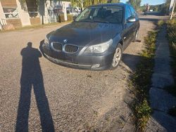 Grau Gebraucht 2007 BMW 523 Limousine | 2.200 €