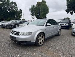 Silber Gebraucht 2001 Audi A4 Limousine | 990 € (Fairer Preis)