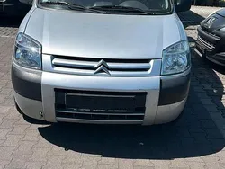 Silber Gebraucht 2004 Citroën Berlingo Van / Kleinbus | 2.300 € (Fairer Preis)