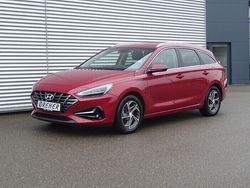 Sunset red Gebraucht 2023 Hyundai i30 Select Kombi | 20.290 € (Fairer Preis)