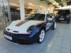 Weiß Gebraucht 2023 Porsche 992 Coupé | 299.980 €