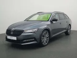 Grau Gebraucht 2019 Skoda Superb SportLine Kombi | 25.980 € (Fairer Preis)