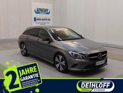 Grau Gebraucht 2017 Mercedes CLA180 Shooting Brake Urban Kombi | 18.310 € (Fairer Preis)