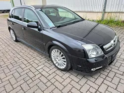 Schwarz Gebraucht 2005 Opel Signum Kombi | 1.499 € (Fairer Preis)