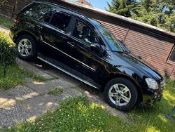 Schwarz Gebraucht 2007 Mercedes ML320 SUV | 10.999 €