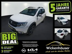 Gletscherweiss Gebraucht 2017 Dacia Sandero Celebration Kleinwagen | 7.990 € (Fairer Preis)