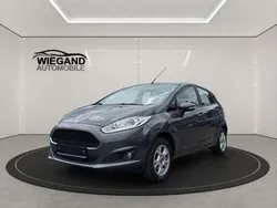 Grau Gebraucht 2017 Ford Fiesta Celebration Kleinwagen | 7.450 € (Fairer Preis)