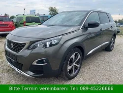 Grau Gebraucht 2018 Peugeot 5008 GT-line Van / Kleinbus | 17.990 € (Guter Preis)