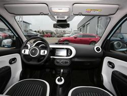 Blau Gebraucht 2023 Renault Twingo Techno Kleinwagen | 15.290 € (Fairer Preis)