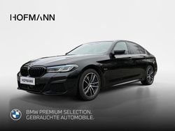 Saphirschwarz metallic Gebraucht 2022 BMW 545e M Sport Limousine | 46.903 € (Etwas zu teuer)