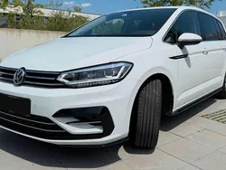 Weiß Gebraucht 2019 VW Touran R-line Van / Kleinbus | 22.400 € (Guter Preis)