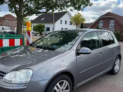 Grau Gebraucht 2006 VW Golf V Limousine | 3.000 € (Fairer Preis)