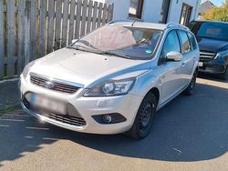 Silber Gebraucht 2009 Ford Focus Titanium Kombi | 4.900 € (Fairer Preis)