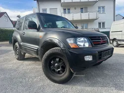 Schwarz Gebraucht 2002 Mitsubishi Pajero SUV | 7.000 € (Fairer Preis)