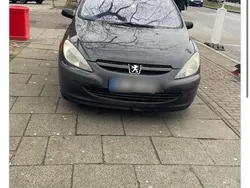 Schwarz Gebraucht 2004 Peugeot 307 Limousine | 800 €