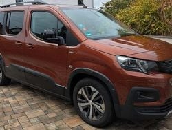 Braun Gebraucht 2020 Peugeot Rifter GT-line Van / Kleinbus | 21.300 € (Etwas zu teuer)